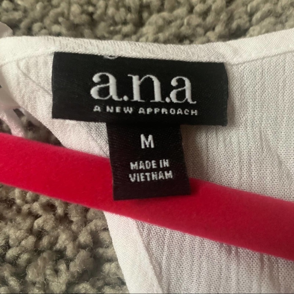 🐺a.n.a. Ruffle White Tank Top - Picture 5 of 7